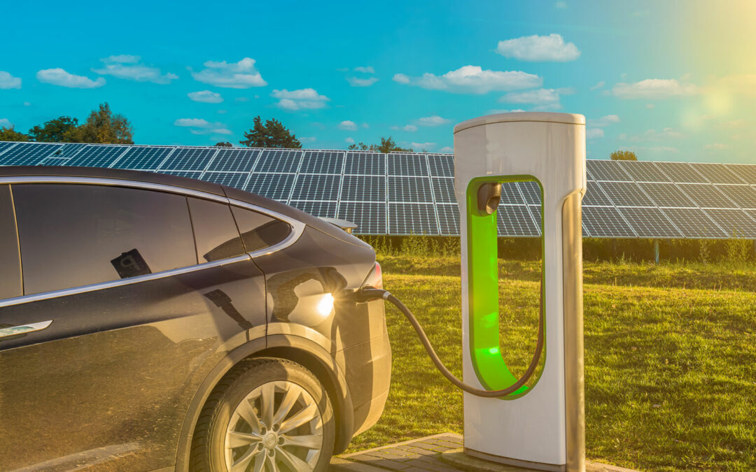 Charging Electric Cars In Sydney Using Solar Batteries